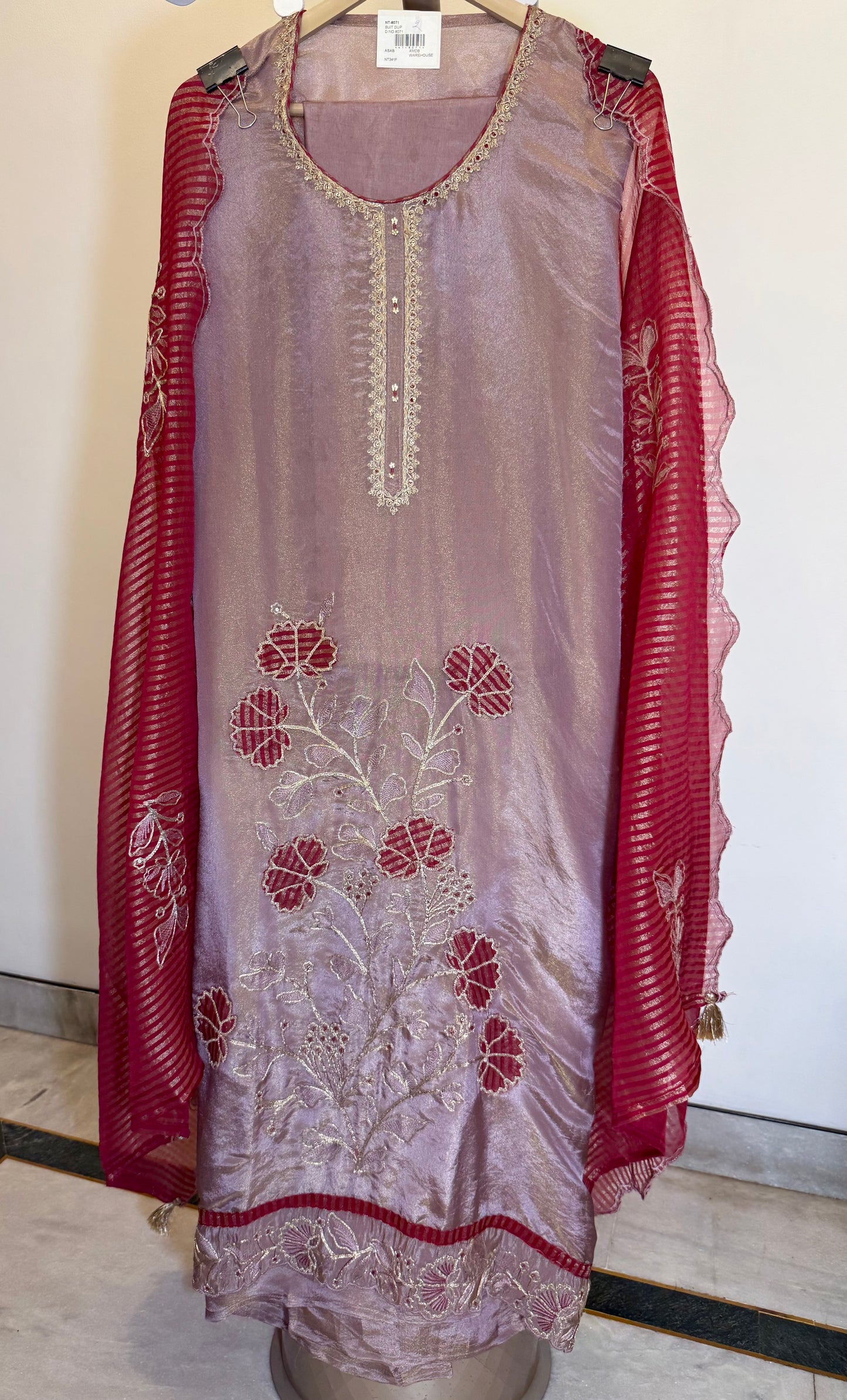 Zari Blossom Kurta Set