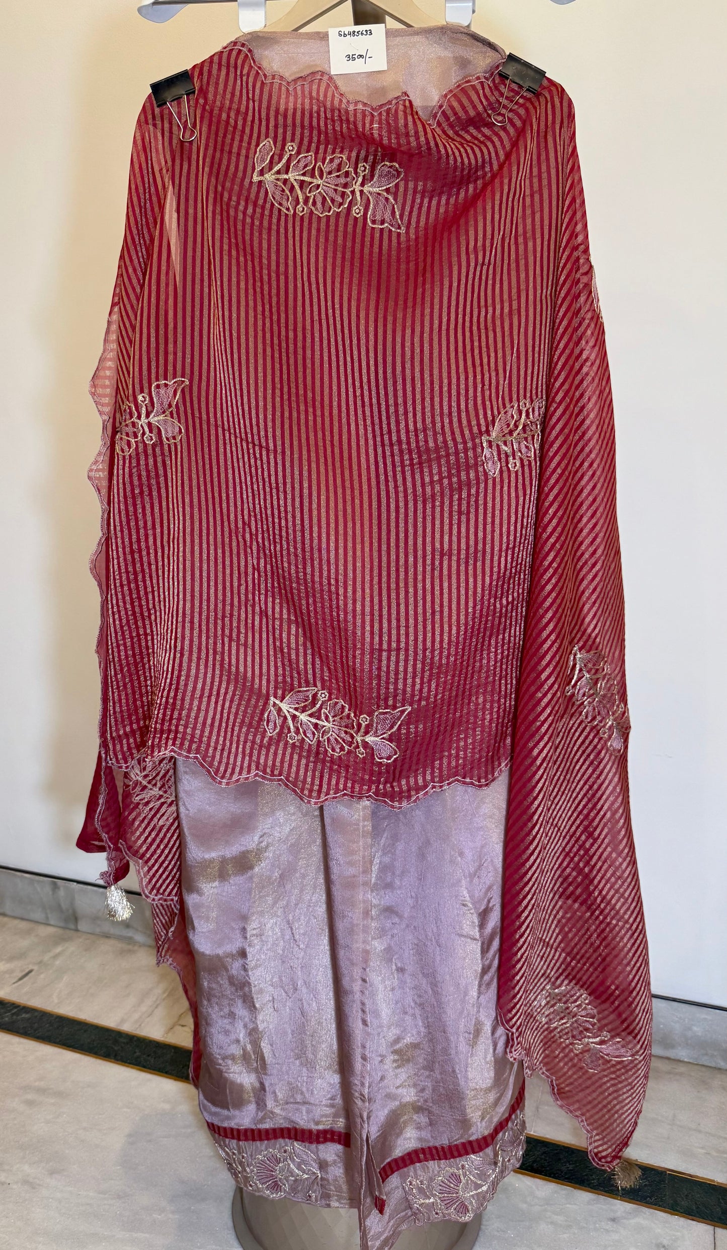 Zari Blossom Kurta Set